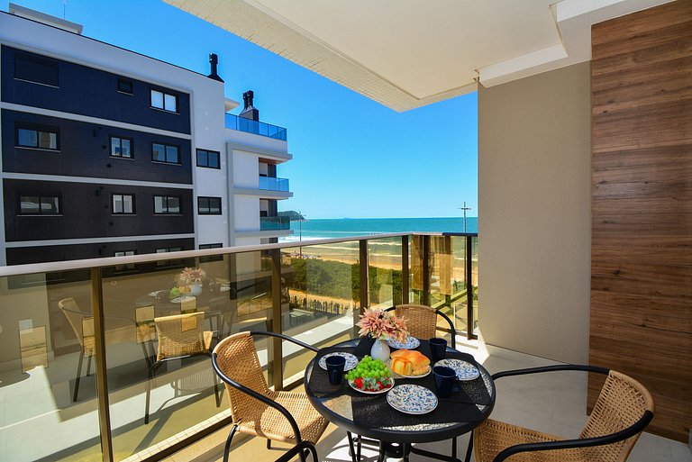 Duplex Vista Mar com Piscina Privativa - GCR011