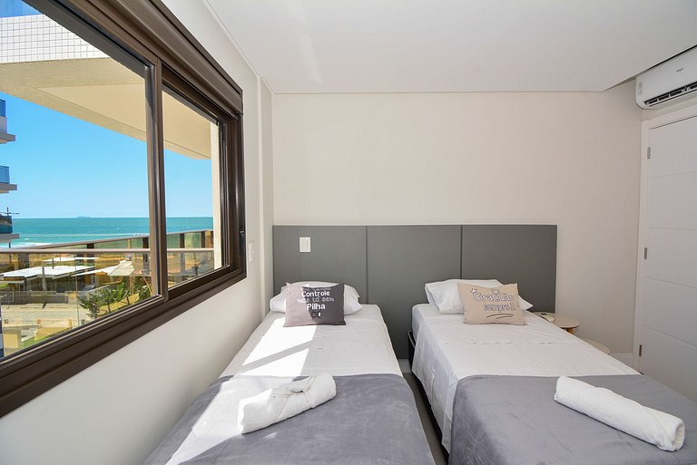 Duplex Vista Mar com Piscina Privativa - GCR011