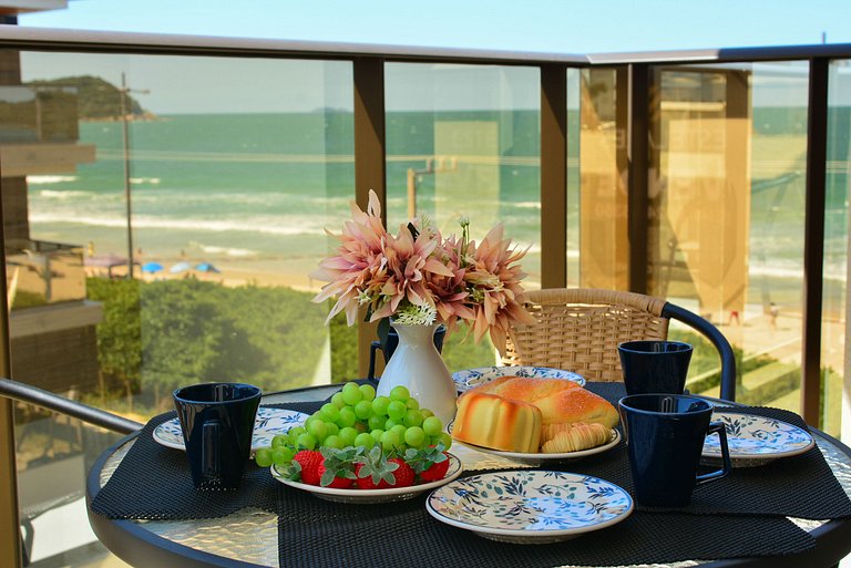 Duplex Vista Mar com Piscina Privativa - GCR011