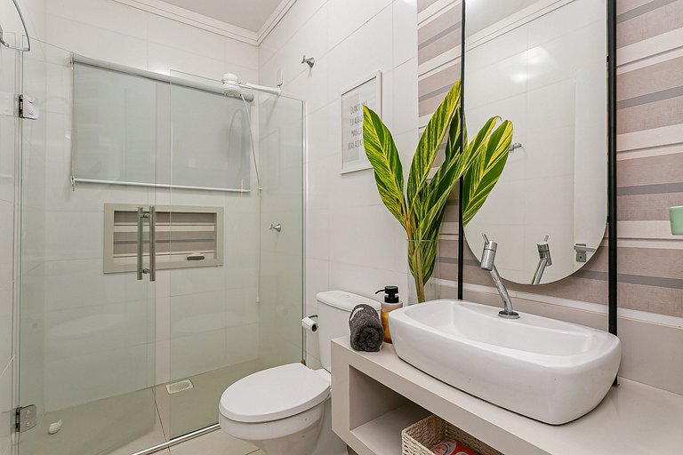 Elegante Casa com Piscina em Canasvieiras - NDI015