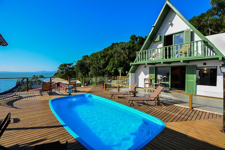 Chalé com Jacuzzi e Vista Mar - PLH007