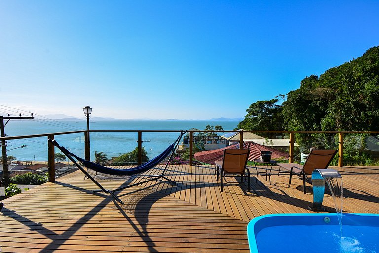 Chalé com Jacuzzi e Vista Mar - PLH007