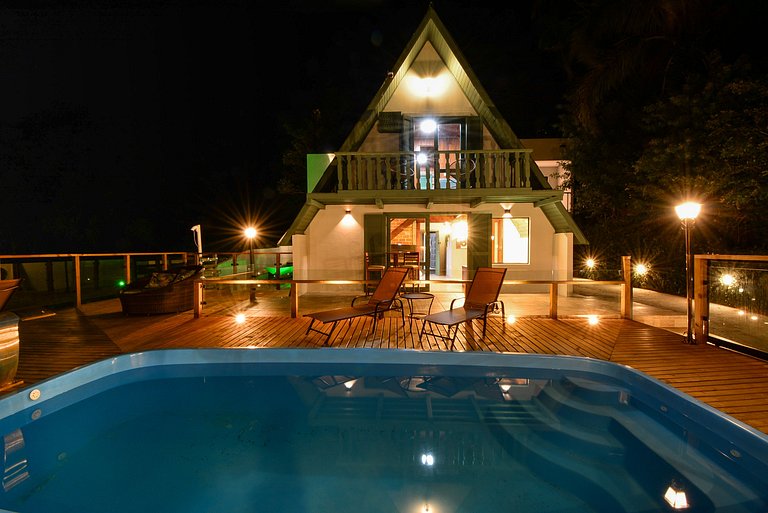 Chalé com Jacuzzi e Vista Mar - PLH007