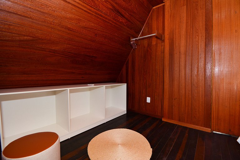 Chalé com Jacuzzi e Vista Mar - PLH007