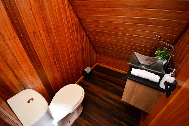 Chalé com Jacuzzi e Vista Mar - PLH007