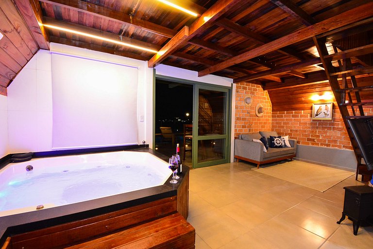 Chalé com Jacuzzi e Vista Mar - PLH007