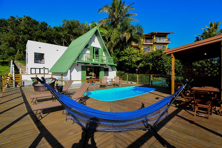 Casa com Piscina, Vista Mar e Hidromassagem PLH008