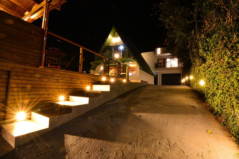 Casa com Piscina, Vista Mar e Hidromassagem PLH008
