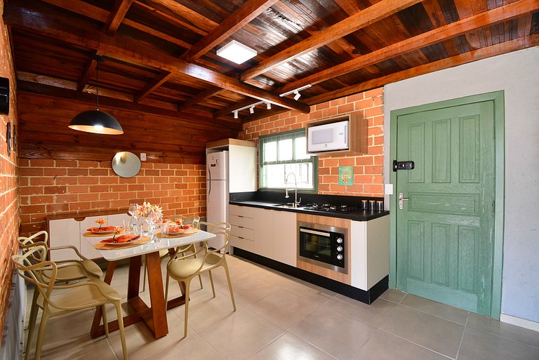 Casa Exclusiva com Piscina e Vista Mar - PLH009