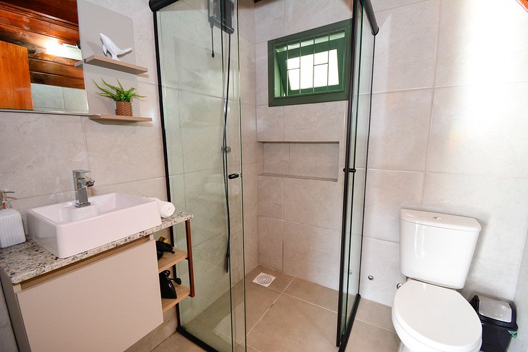 Casa Exclusiva com Piscina e Vista Mar - PLH009