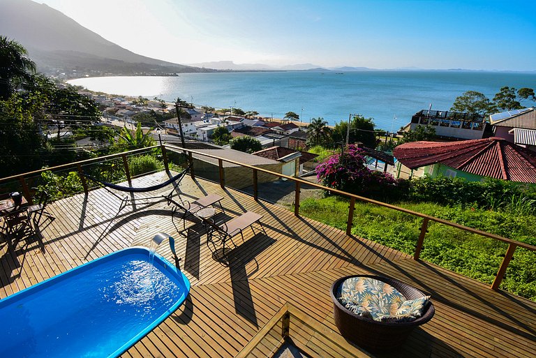 Casa Exclusiva com Piscina e Vista Mar - PLH009
