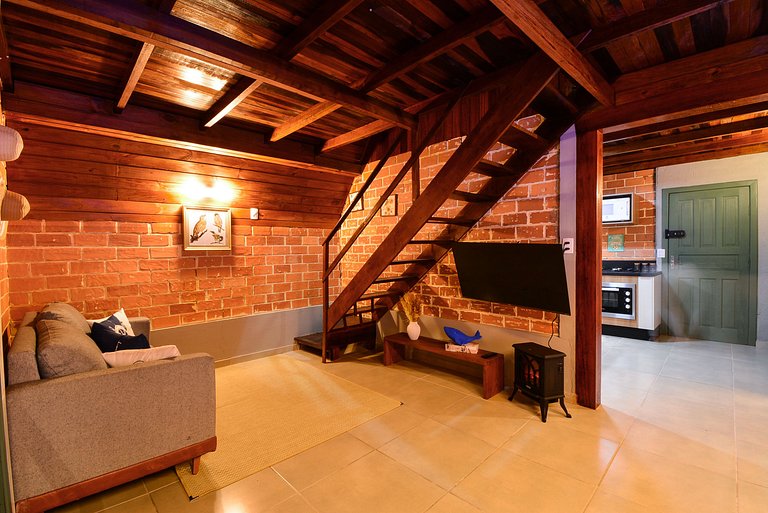 Casa Exclusiva com Piscina e Vista Mar - PLH009