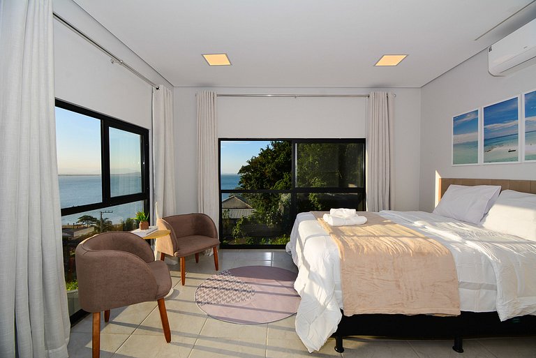 Casa Exclusiva com Piscina e Vista Mar - PLH009