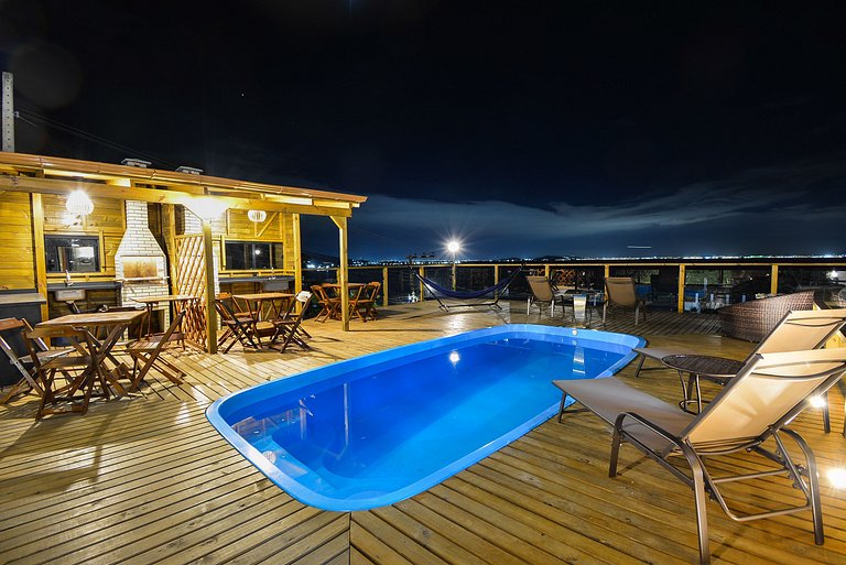 Casa Exclusiva com Piscina e Vista Mar - PLH009
