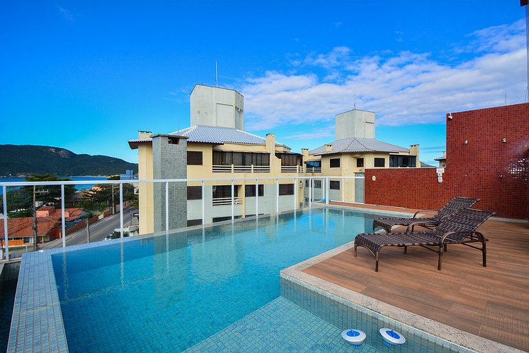 Apartamento a poucos passos da Praia dos Ingleses