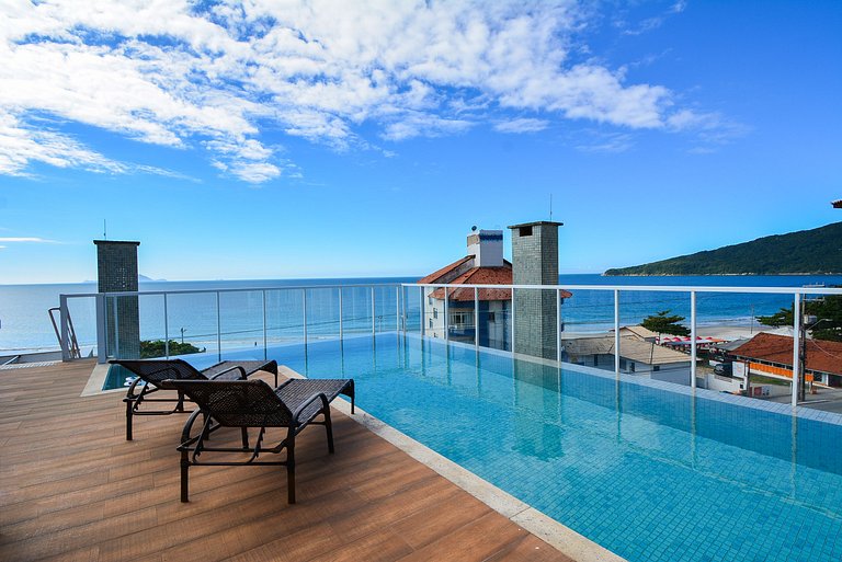 Apartamento a poucos passos da Praia dos Ingleses