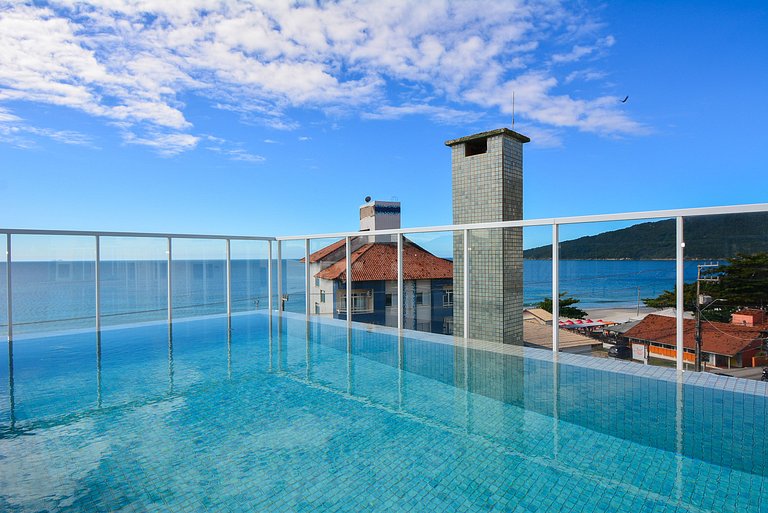 Apartamento a poucos passos da Praia dos Ingleses