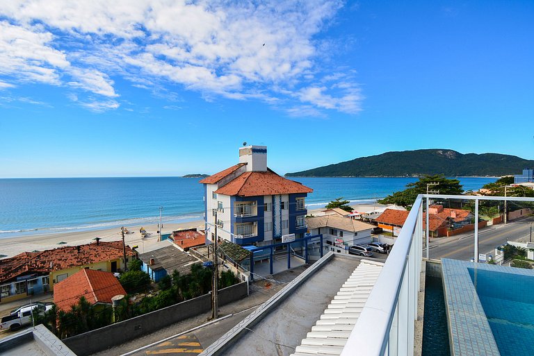 Apartamento a poucos passos da Praia dos Ingleses