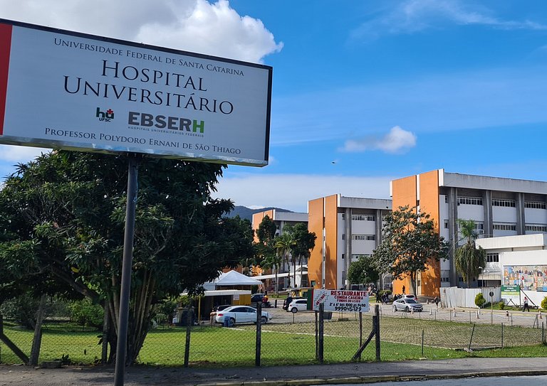 Studio em frente a UFSC e HU - Viva Trindade - CEN009