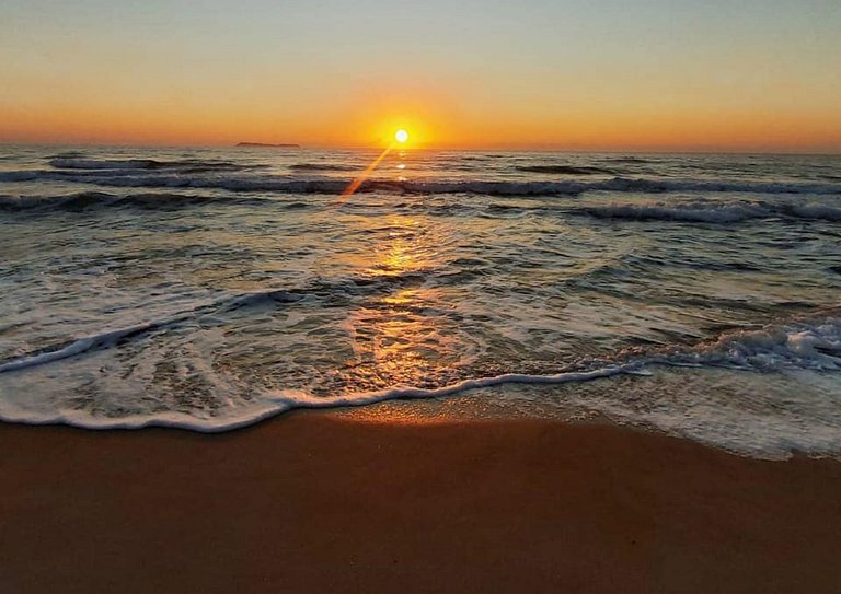 Contêiner Exclusivo - Praia da Gamboa - GAR001